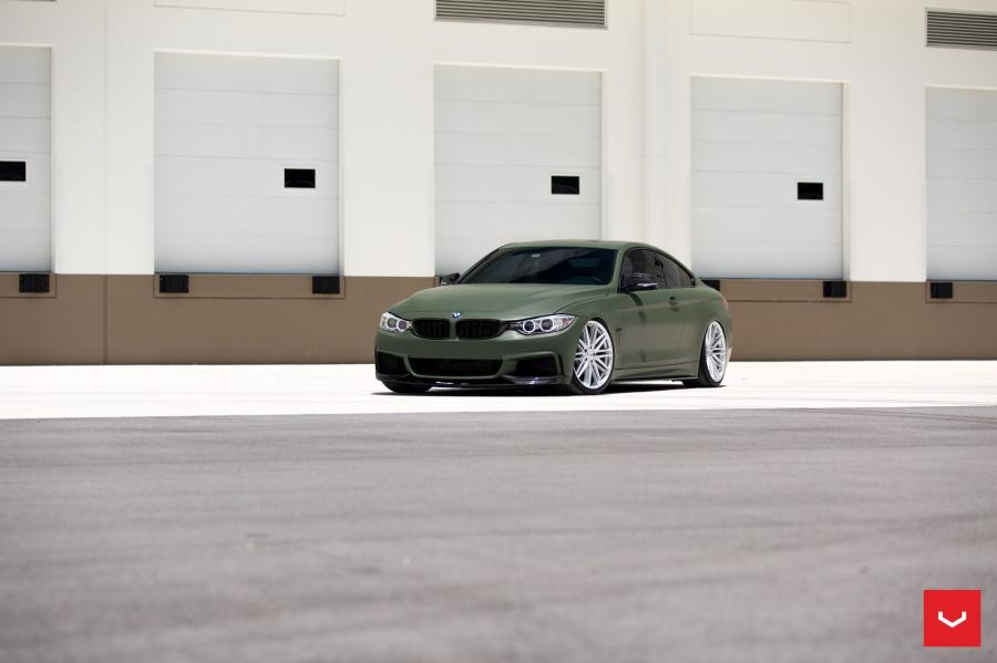 BMW M4 Coupe on Vossen Wheels (VFS4) 2017 года  (фото 45 из 46)